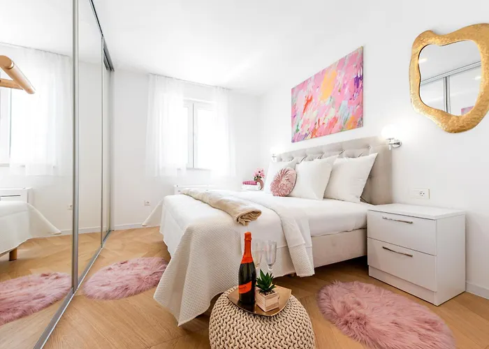 La Mia 马卡尔斯卡